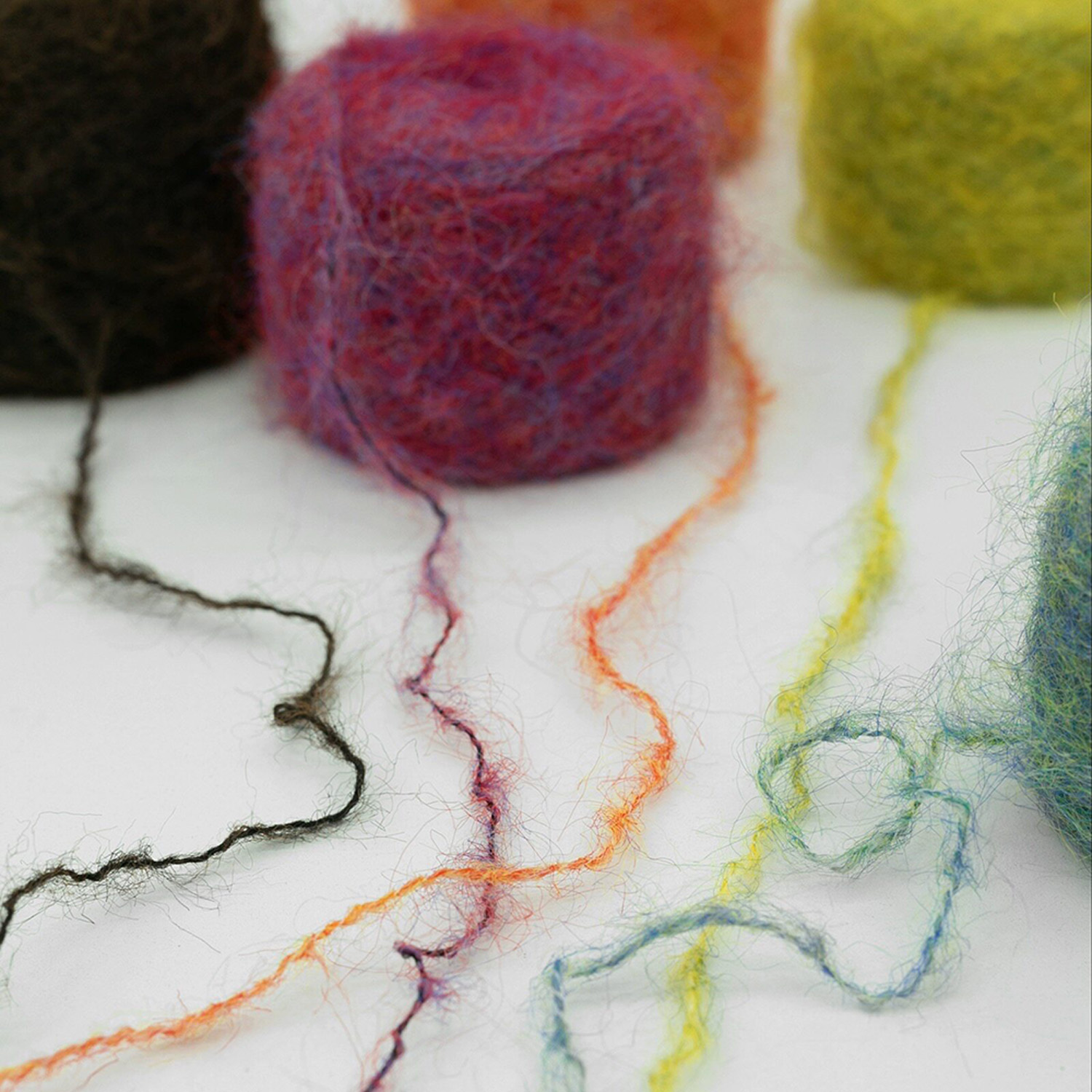 Fio Felpudo de Alpaca Sintétic - Sewing Recycle avaliação e preço